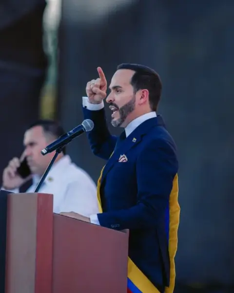Abelardo de la Espriella : X del Mandatario