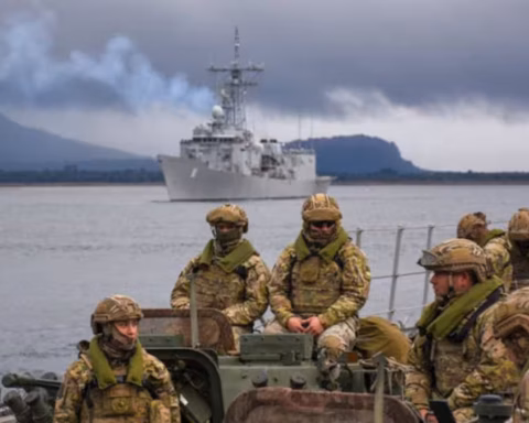 Armada y Ejército operan en la zona austral chilena