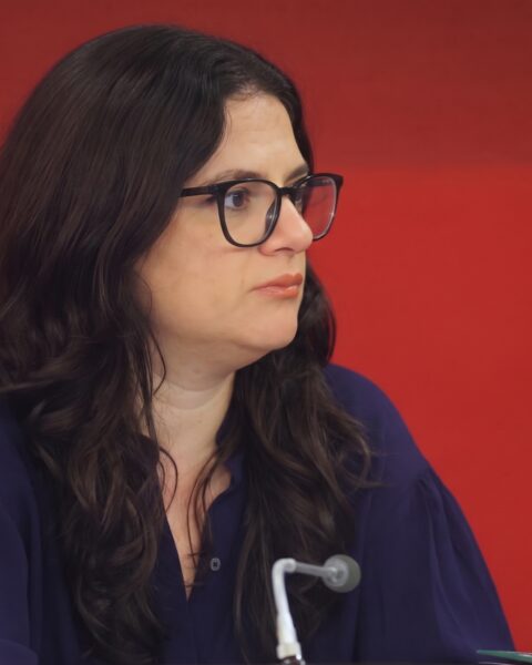 Orellana desmiente sobrecosto de 146% en oficinas MinMujer : The Times Latino