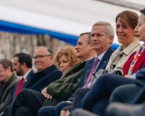 Kast homenajea a O’Higgins e inicia embalse Zapallar