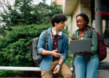 RESPONSABILIDAD SOCIAL UNIVERSITARIA / istock